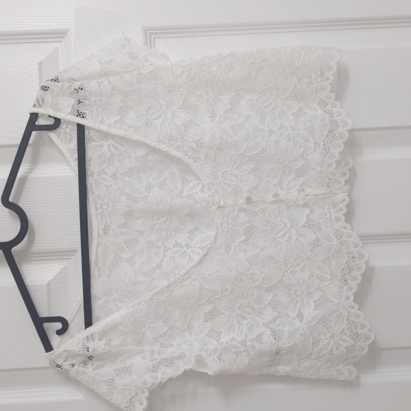 Lace cropped tee - Picture 2 of 3